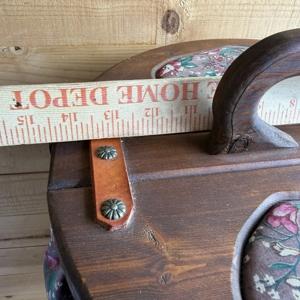 Vtg Half Bushel Floral Wooden Heart Lidded Basket Sewing Picnic Cottage‎ Granny